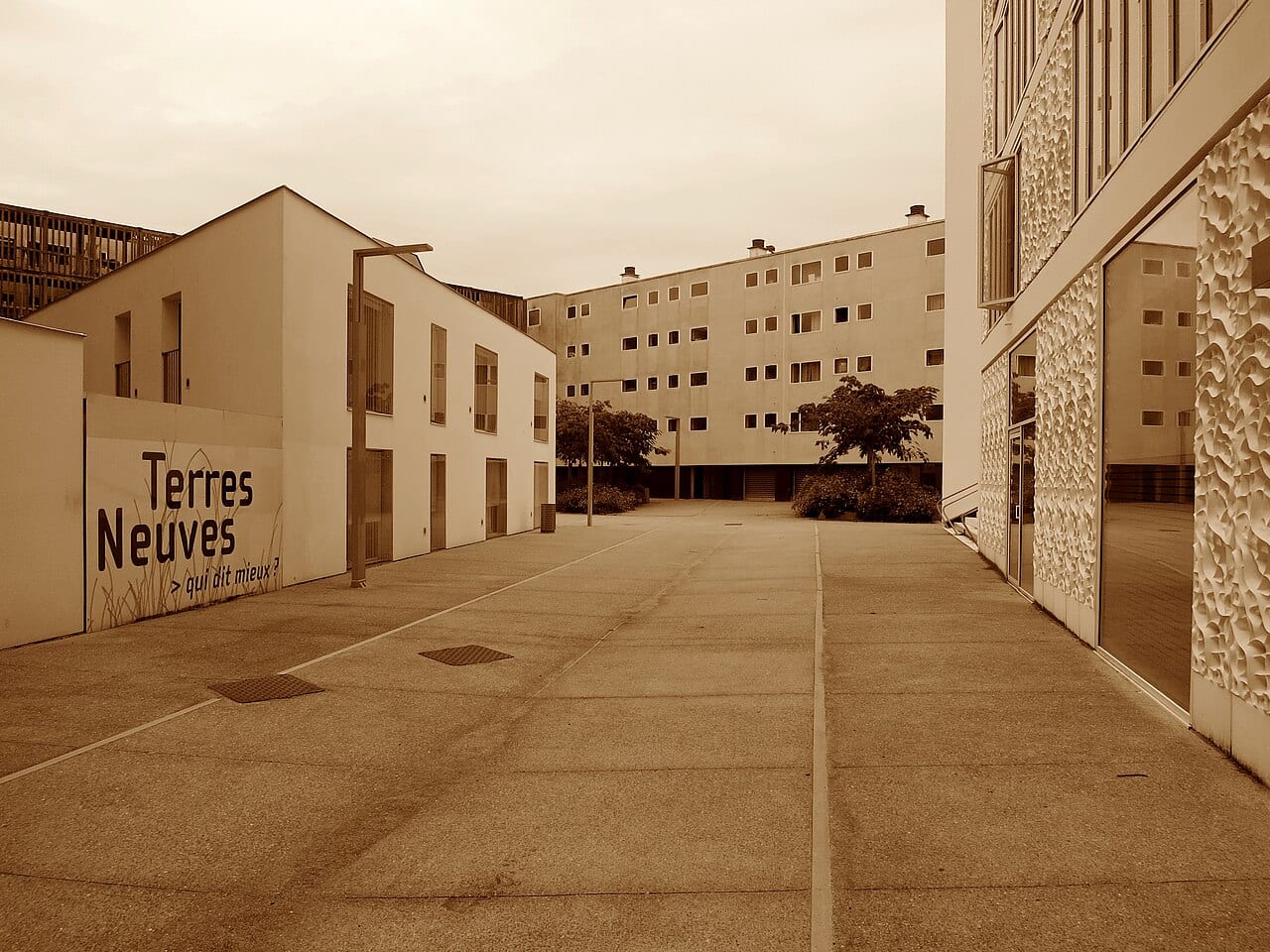 Bègles (Gironde, France) - Terres Neuves.