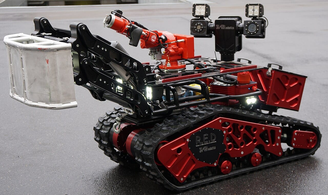 Robot Colossus de la société Shark Robotics - Robot pompier