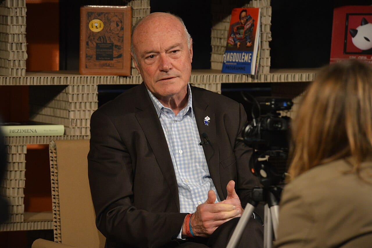 Alain Rousset, président du conseil régional de Nouvelle-Aquitaine, répond aux questions face à une caméra (photo d'archives, 2019).