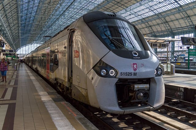 Alstom Regiolis unit 51525 of TER Region Nouvelle-Aquitaine at Gare de Bordeaux St-Jean