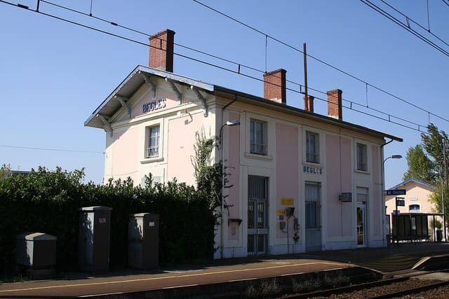 Façade coté quais